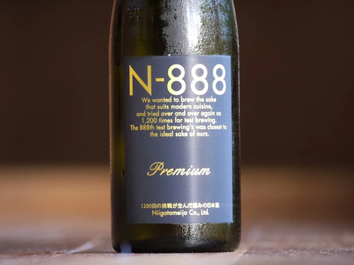 新潟銘醸　N-888　PREMIUM　720ml